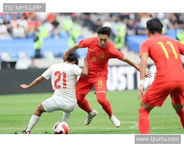 南京足球队在亚运会上的灵活性表现引发热议展现出强大竞争力与团队协作精神