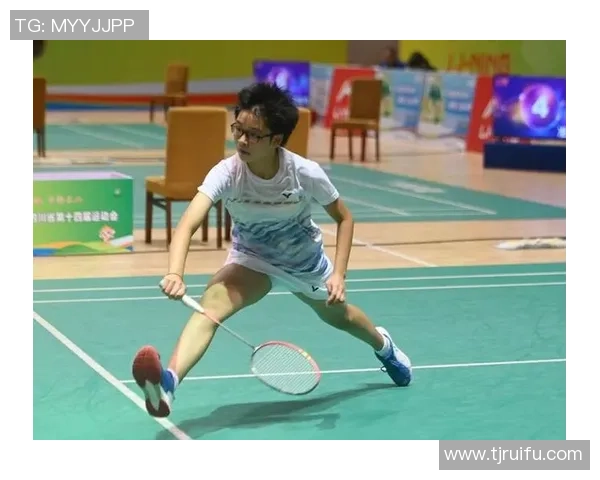 成都羽毛球队灵活性分析与训练策略探讨 成都羽毛球队灵活性分析与训练策略探讨