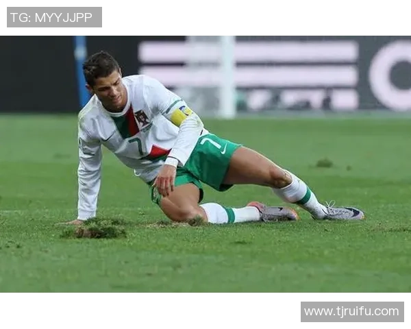 足球明星的袜子究竟有多臭揭秘他们的秘密与日常护理方法 足球明星的袜子究竟有多臭揭秘他们的秘密与日常护理方法