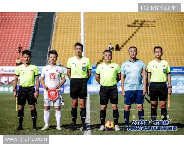 国内综艺节目中活跃的足球明星名单及其精彩瞬间回顾